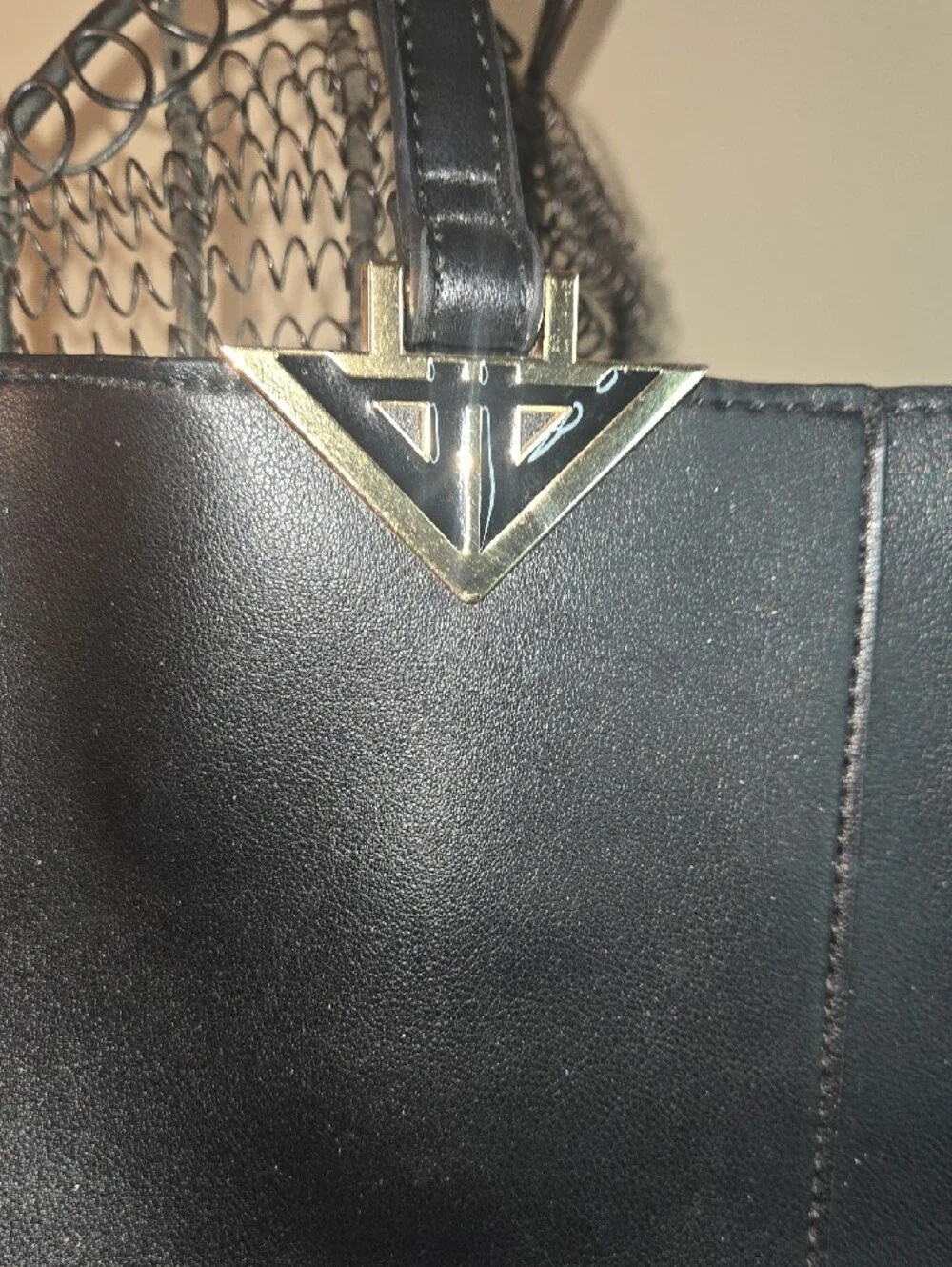 Classic Black Tote Bag - Sleek Everyday Handbag